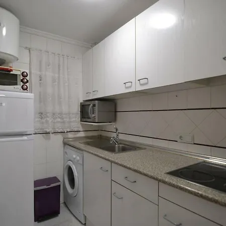 2 Bedroom Full Refurbished Beach Pool * تورّيفيِخا