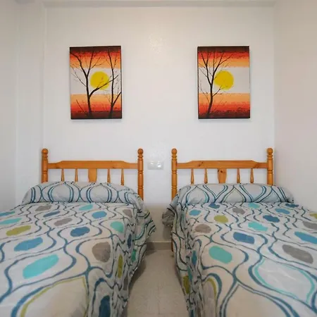 2 Bedroom Full Refurbished Beach Pool